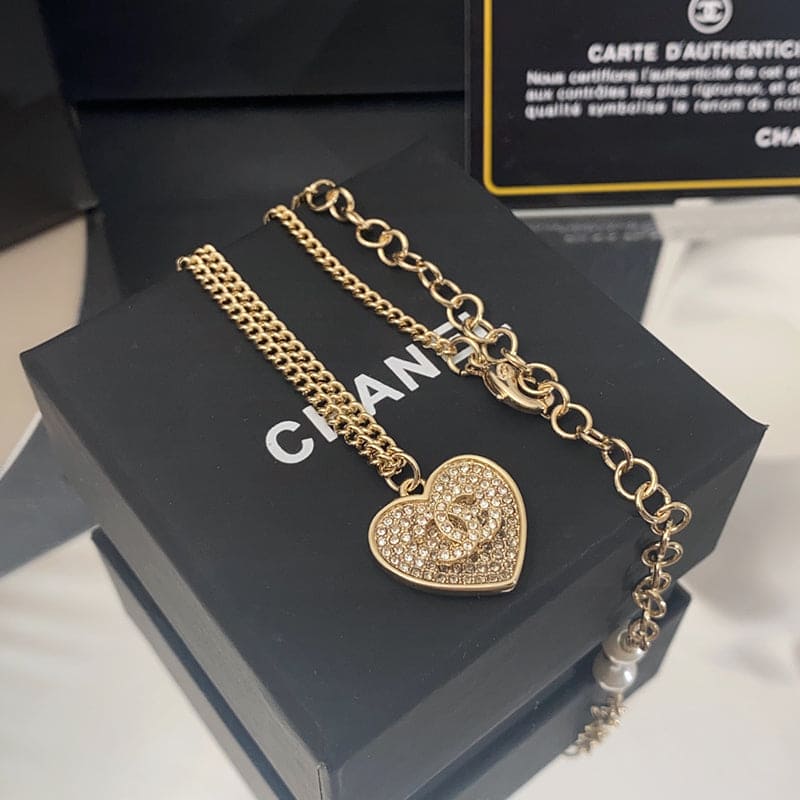 18K  Chanel Pink Diamonds Necklace