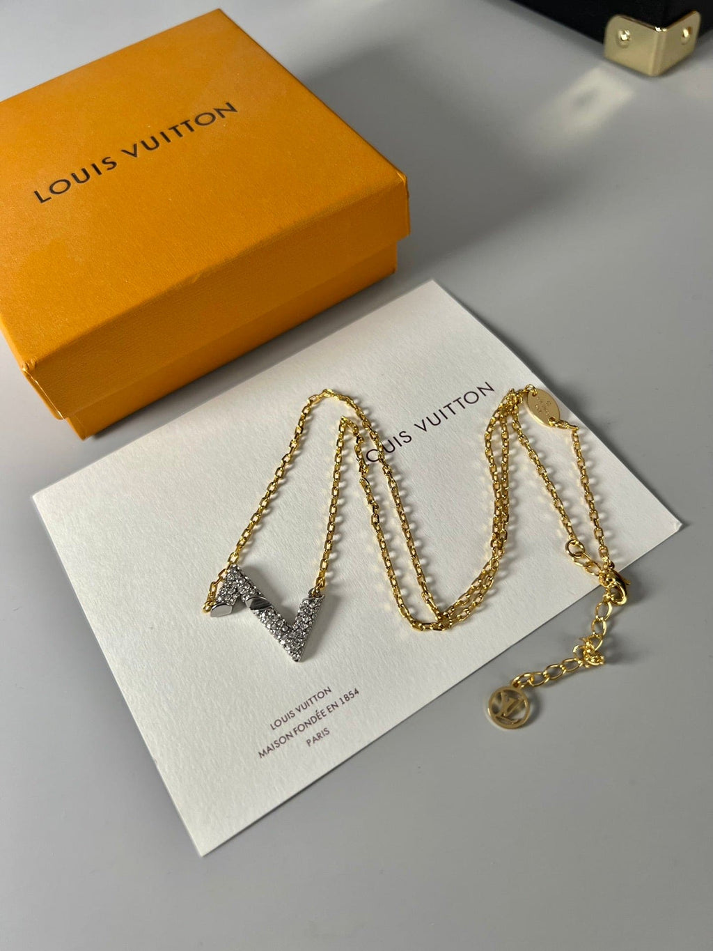 18K Louis Vuitton Volt Upside Down Pendant Necklace
