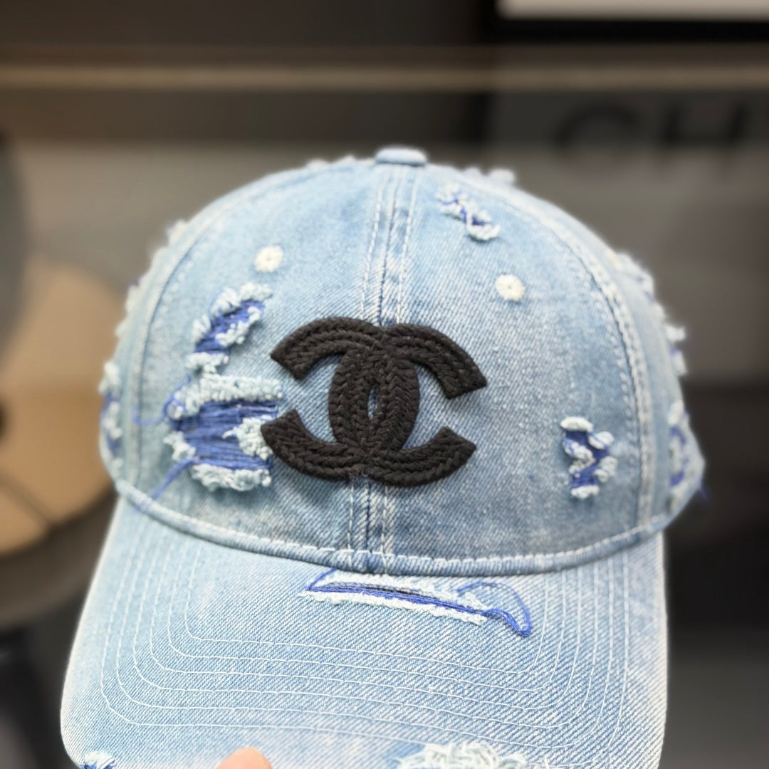 Distressed Denim Baseball Cap - Vintage Washed Streetwear Hat