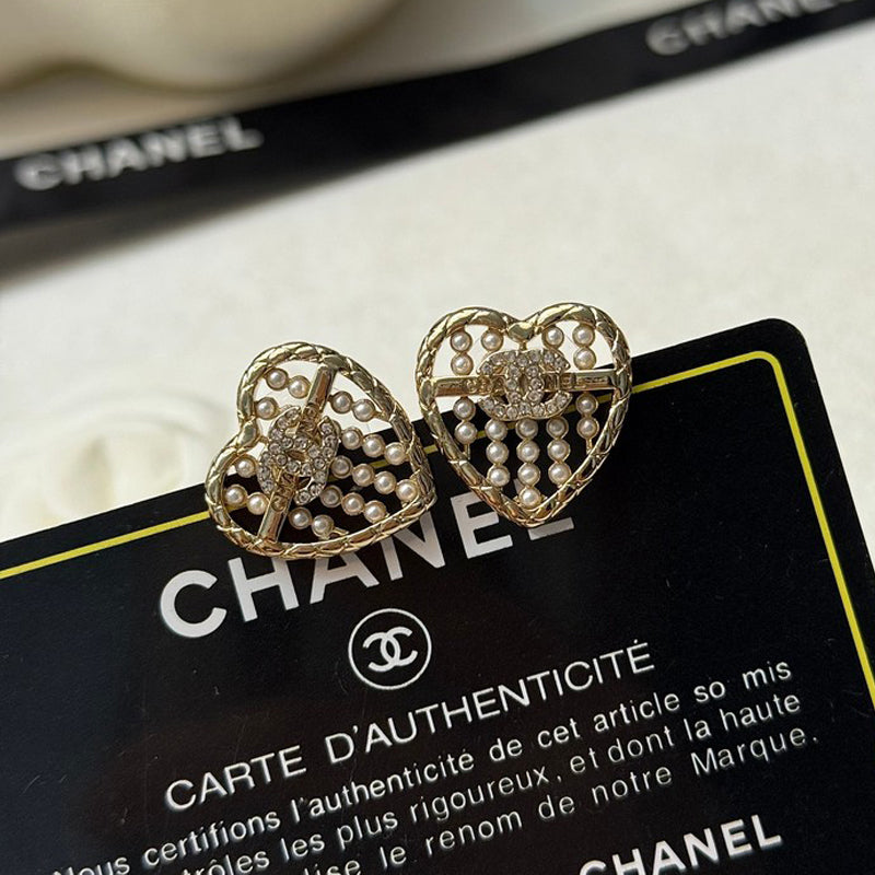 18K  Chanel Pearl Heart Earrings