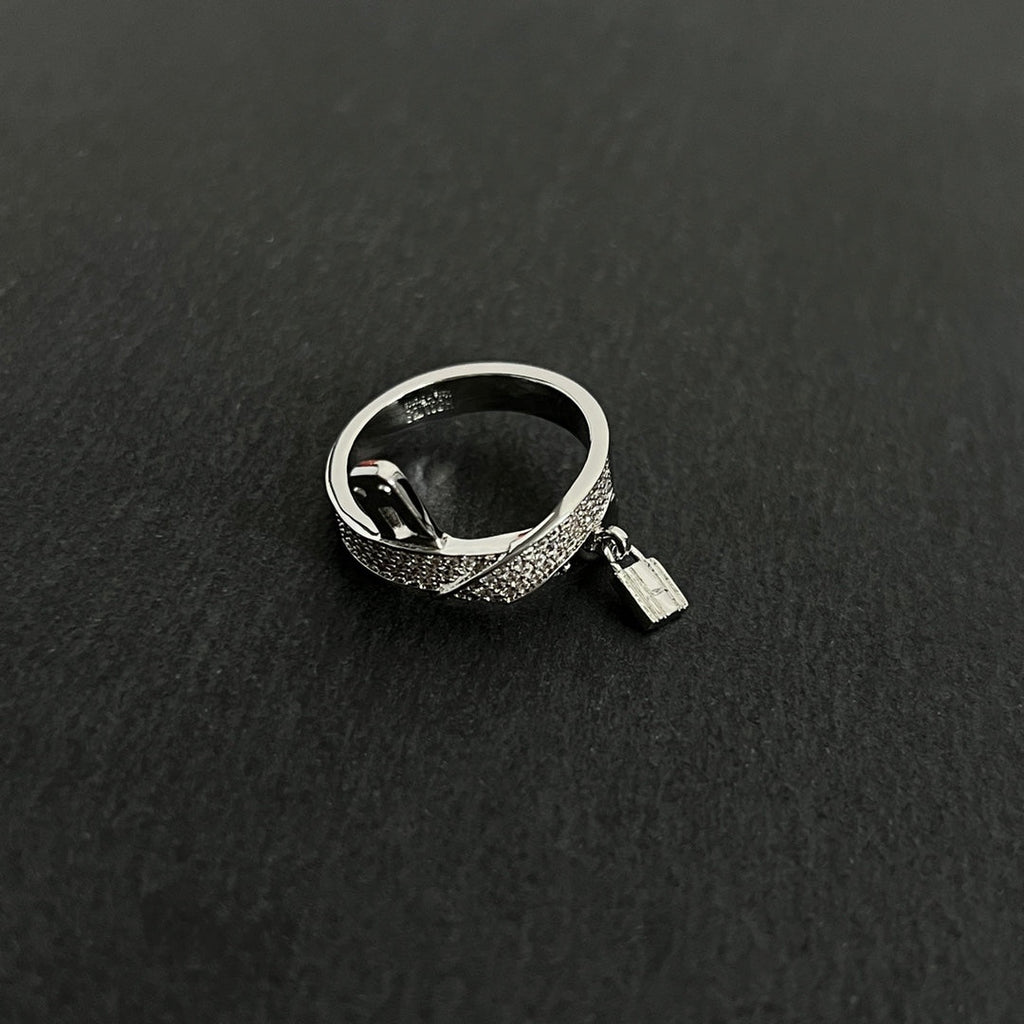 18K Kelly Gavroche Diamonds Hermes Ring